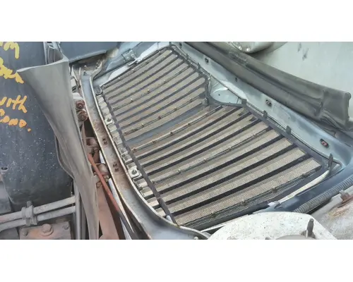 INTERNATIONAL 4300 HOOD