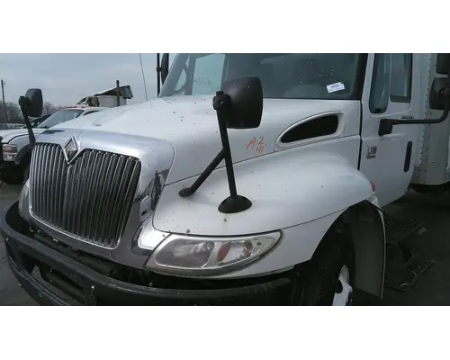 INTERNATIONAL 4300 HOOD