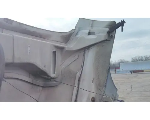 INTERNATIONAL 4300 HOOD