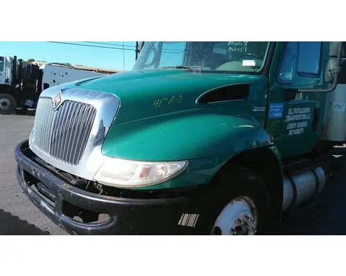 INTERNATIONAL 4300 HOOD