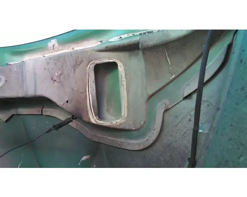 INTERNATIONAL 4300 HOOD