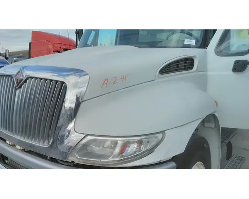INTERNATIONAL 4300 HOOD