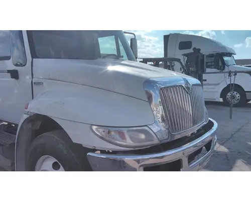 INTERNATIONAL 4300 HOOD