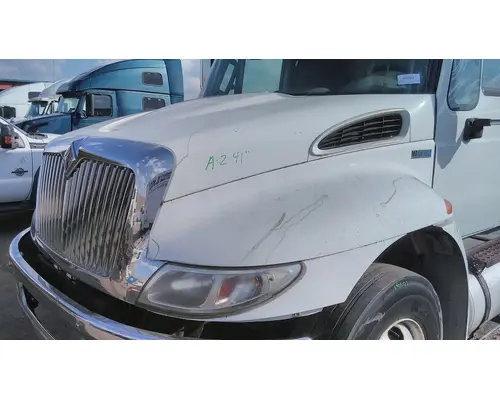 INTERNATIONAL 4300 HOOD