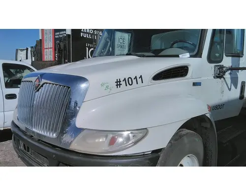 INTERNATIONAL 4300 HOOD
