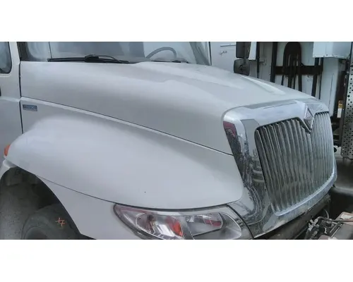 INTERNATIONAL 4300 HOOD