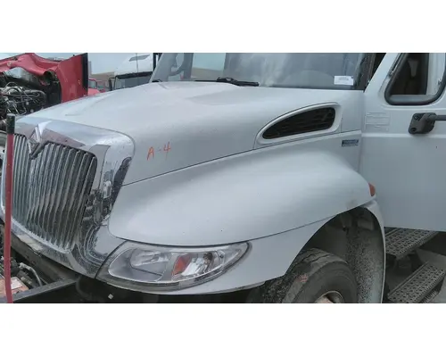 INTERNATIONAL 4300 HOOD