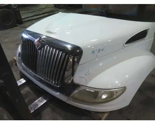 INTERNATIONAL 4300 HOOD