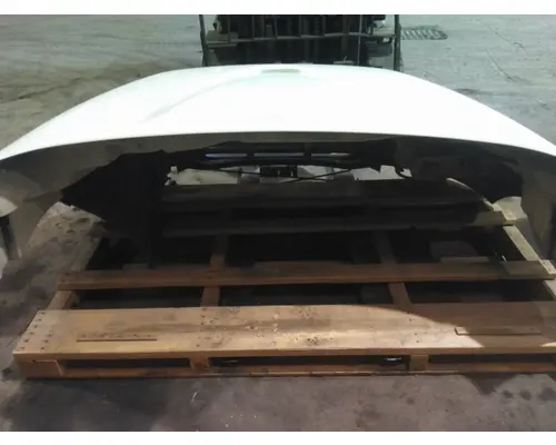 INTERNATIONAL 4300 HOOD