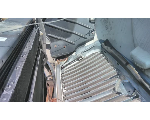 INTERNATIONAL 4300 HOOD