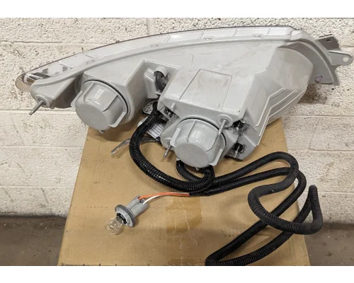 INTERNATIONAL 4300 Headlamp Assembly