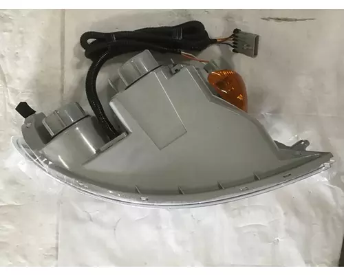 INTERNATIONAL 4300 Headlamp Assembly