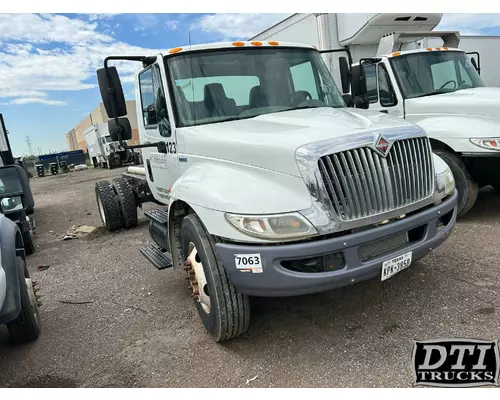 INTERNATIONAL 4300 Headlamp Assembly