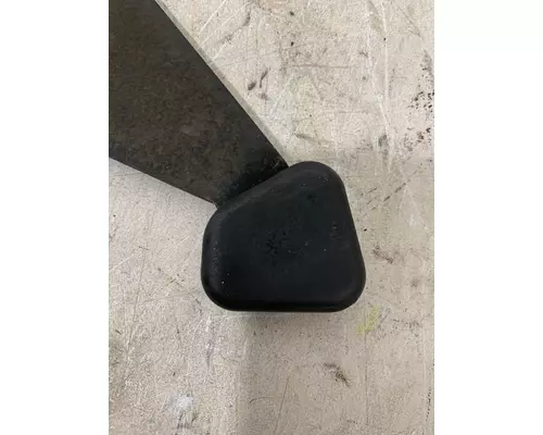 INTERNATIONAL 4300 Hood Hinge
