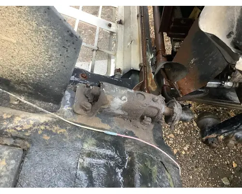 INTERNATIONAL 4300 Hood Hinge