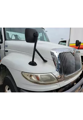 INTERNATIONAL 4300 Hood 