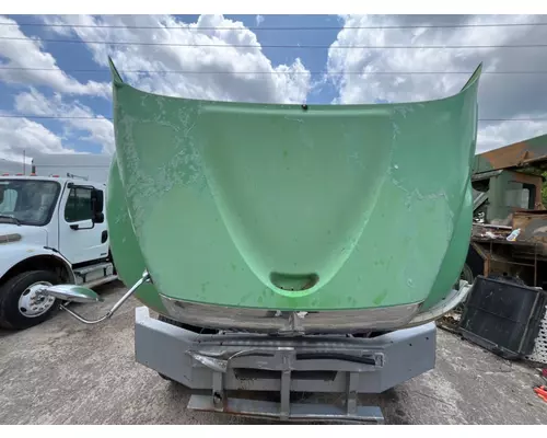 INTERNATIONAL 4300 Hood