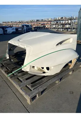 INTERNATIONAL 4300 Hood