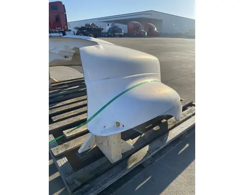 INTERNATIONAL 4300 Hood