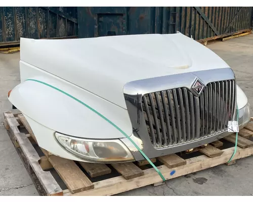 INTERNATIONAL 4300 Hood