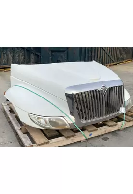 INTERNATIONAL 4300 Hood