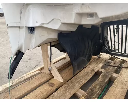 INTERNATIONAL 4300 Hood