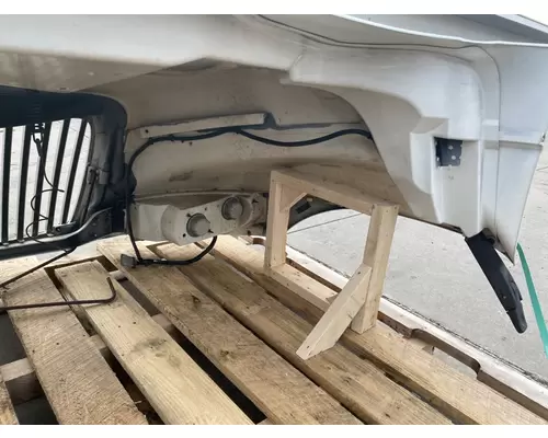 INTERNATIONAL 4300 Hood