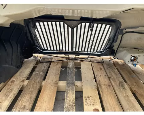 INTERNATIONAL 4300 Hood