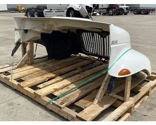 INTERNATIONAL 4300 Hood