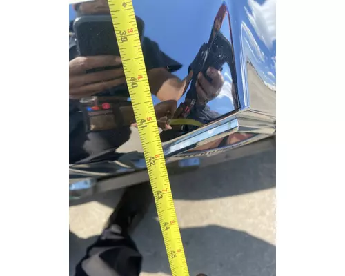 INTERNATIONAL 4300 Hood