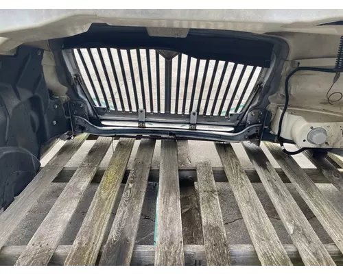 INTERNATIONAL 4300 Hood
