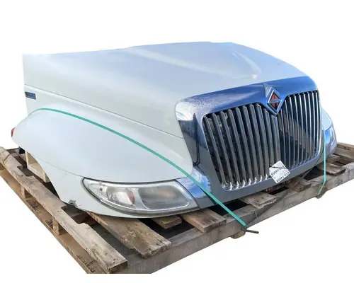 INTERNATIONAL 4300 Hood