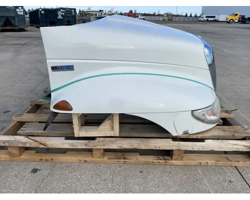 INTERNATIONAL 4300 Hood