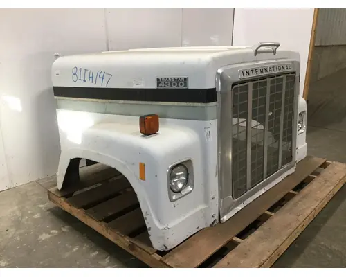 INTERNATIONAL 4300 Hood
