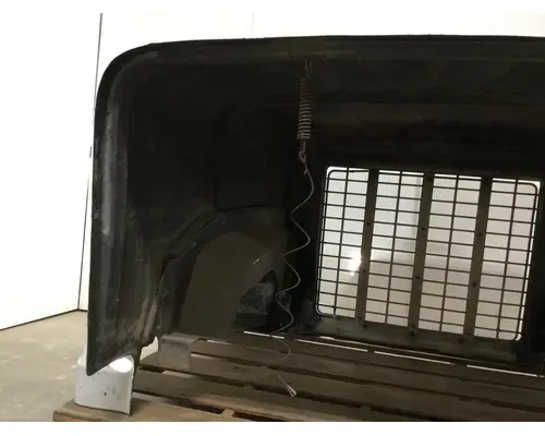 INTERNATIONAL 4300 Hood