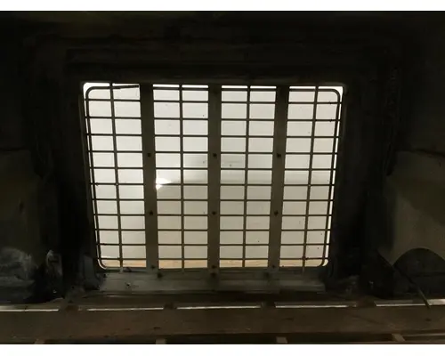 INTERNATIONAL 4300 Hood