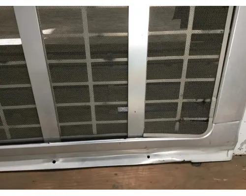 INTERNATIONAL 4300 Hood