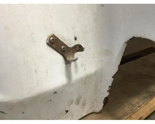 INTERNATIONAL 4300 Hood