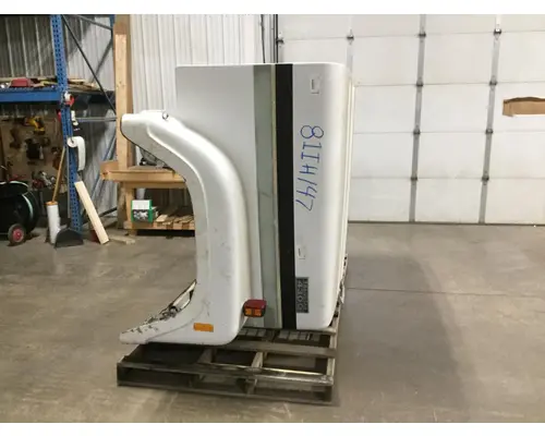 INTERNATIONAL 4300 Hood