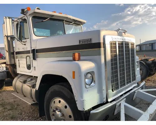 INTERNATIONAL 4300 Hood