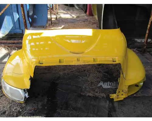 INTERNATIONAL 4300 Hood