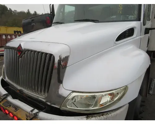 INTERNATIONAL 4300 Hood