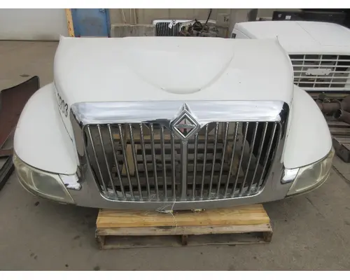 INTERNATIONAL 4300 Hood