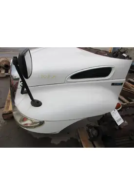 INTERNATIONAL 4300 Hood