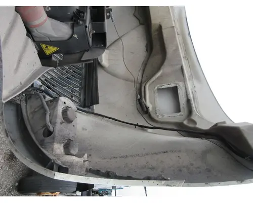 INTERNATIONAL 4300 Hood