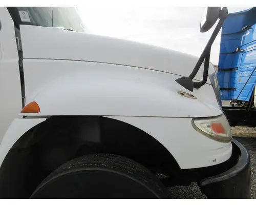 INTERNATIONAL 4300 Hood