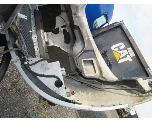 INTERNATIONAL 4300 Hood