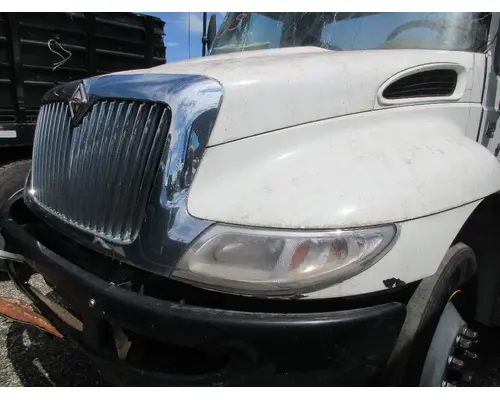 INTERNATIONAL 4300 Hood