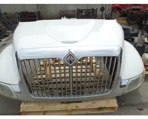 INTERNATIONAL 4300 Hood