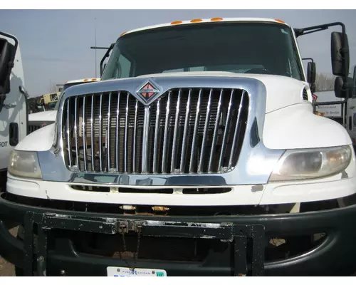 INTERNATIONAL 4300 Hood